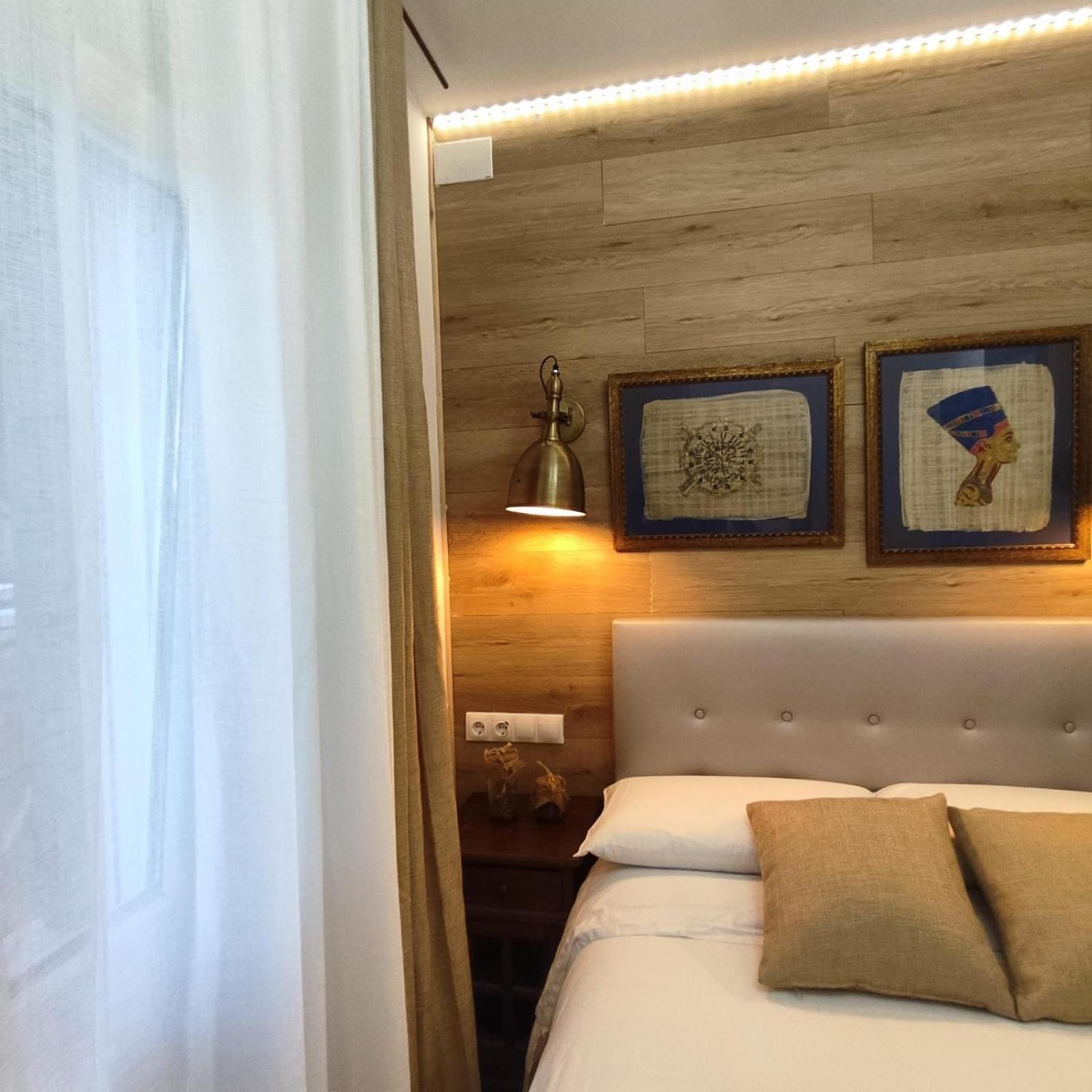 Private Rooms برشلونة المظهر الخارجي الصورة